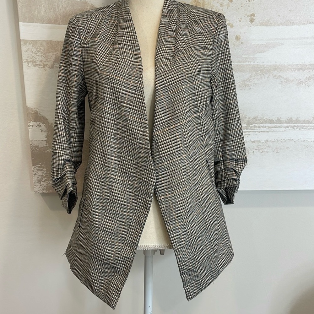 Joie open Blazer with pockets and ruched sleeves size small